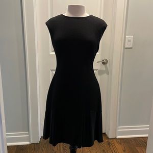 REBECCA TAYLOR
Crew Neck Mini Dress
Size: M